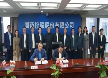 国药控股强势助推新宝gg娱乐控股大OTC终端业务全面布局，战略合作签约仪式在沪隆重举行！